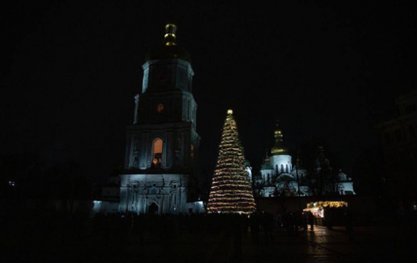 У столиці засяяла головна ялинка країни