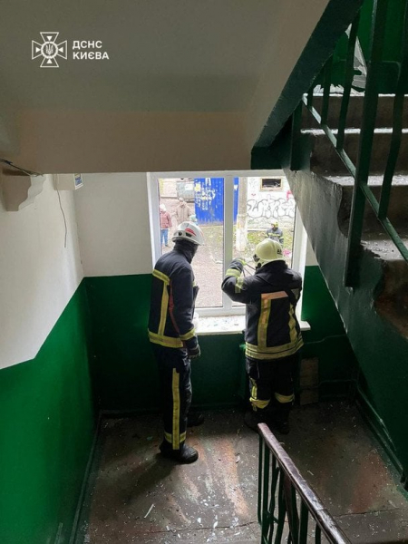 
 Рятувальники показали наслідки атаки на&nbsp;Київ: фото
 