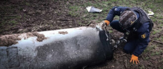 На Київщині виявили уламки російської ракети з бойовою частиною (фото)