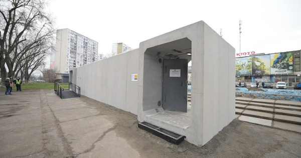 У Києві встановили перше сертифіковане мобільне укриття — який вигляд має і де шукати (фото)
У Києві встановили перше сертифіковане мобільне укриття — який вигляд має і де шукати (фото)