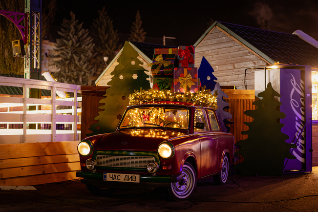 Самый большой каток и Резиденция Санты, масштабные световые инсталляции и фотозоны: где искать чудеса на "Зимней стране" на ВДНГ фото 13 12