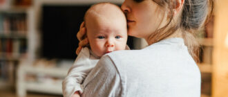 Виплати на дітей по-новому: що зміниться в Україні з 1 січня 2026 року і скільки платитимуть батькам