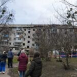 Уламки впали біля будинку в Святошинському районі: є постраждалі