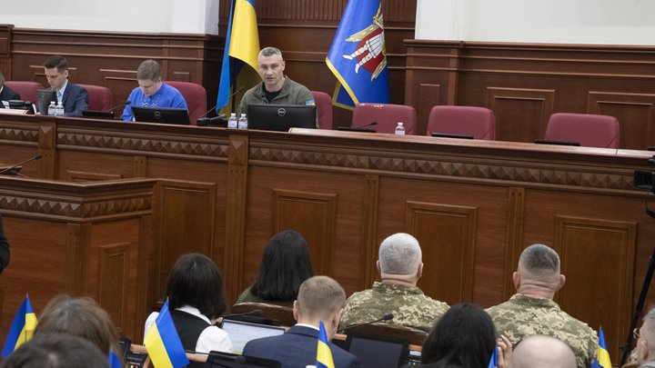 Одну з вулиць назвали на честь Героя України Петриченка: Київрада перейменувала низку об'єктів в межах дерусифікації