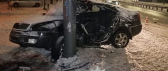 Трагедія у Києві: у нічній ДТП загинув 24-річний хлопець, ще двоє у тяжкому стані (фото)