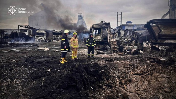 На Київщині після масованої атаки РФ повернули світло понад 50 тис. споживачів — ОВА