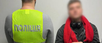 У Києві син зв’язав батька та на його очах задушив бабусю й намагався вбити матір (фото)