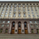 У Києві демонтували понад 20 тисяч незаконних рекламних конструкцій