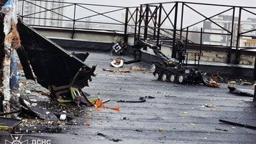 
 Рятувальники ДСНС провели унікальну операцію з розмінування у Вишгороді (фото)
 