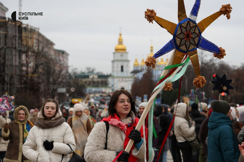 У центрі Києва пройшла святкова Різдвяна хода: як це було
