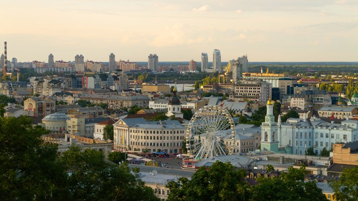 У центрі Києва може з'явитися вулиця Парубія, назви отримають і безіменні сквери. Кого пропонують вшанувати