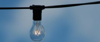 Хто буде зі світлом на новий рік: графіки відключень світла для Києва та Київщини на 31 грудня