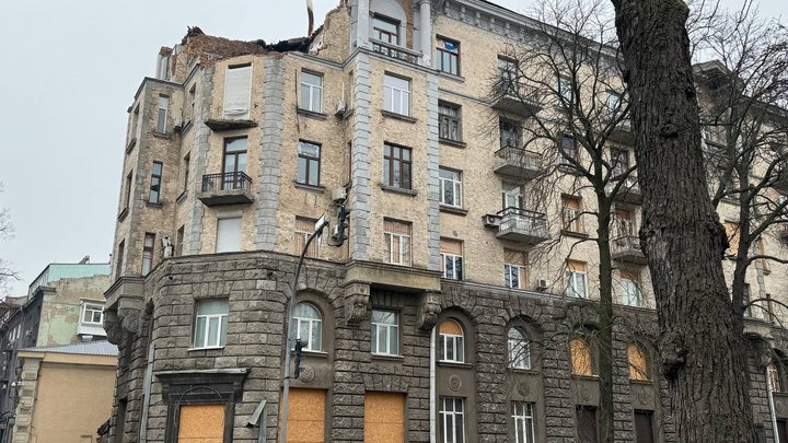 Будинок на Банковій: в якому стані будівля через рік після обстрілу