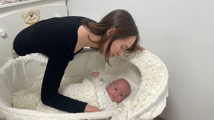 "Мав народитись здоровою дитиною": з лікарні виписали 3-місячного Назарчика, мати якого загинула через атаку на Київ