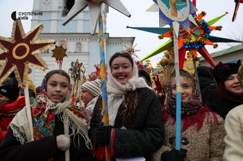 У центрі Києва пройшла святкова Різдвяна хода: як це було
