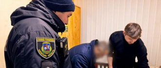 На Київщині чоловік забив товариша пляшкою, сковорідкою та дитячим барабаном