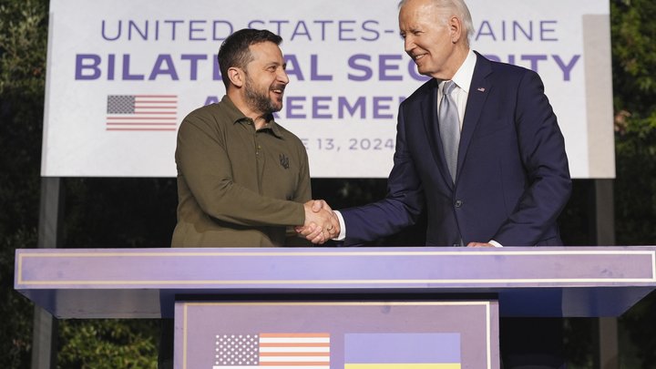 "Стоїмо за наших хлопців, які зникли на Курщині": в центрі Києва рідні військових вийшли на акцію