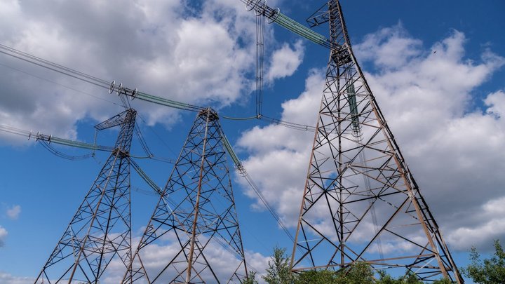 Графіки відключень електрики в Києві та в області: коли не буде світла 22 грудня