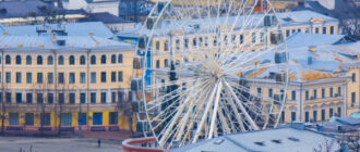 У Києві демонтують Колесо огляду на Подолі