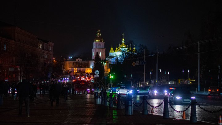 Графік відключень електрики у Києві та області: коли не буде світла