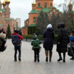 Співають радянські пісні і вчать Єсеніна: у Києві при монастирі УПЦ МП діє нелегальна школа