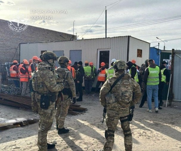 
 У Києві пацієнтів рехабу перетворювали на рабів
 