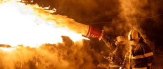 У центрі Києва на Хрещатику спалахнула пожежа