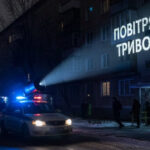 Повітряна тривога в Києві: як поліція без світла повідомлятиме мешканців