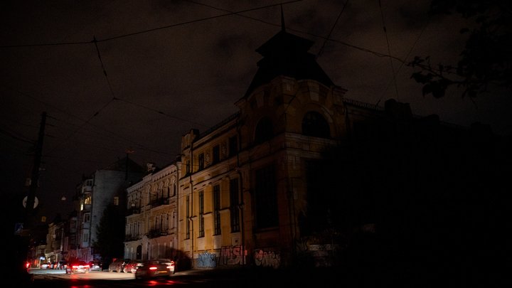Як вимикатимуть світло в Києві 13 січня: пояснення ДТЕК