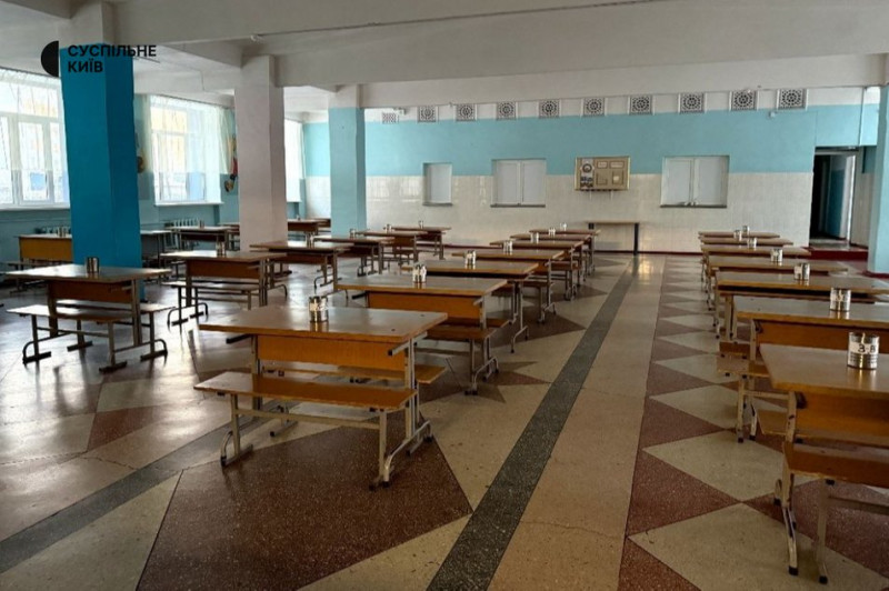 "У нас вдома 5 градусів тепла": кияни можуть зігрітися та поїсти у пунктах незламності