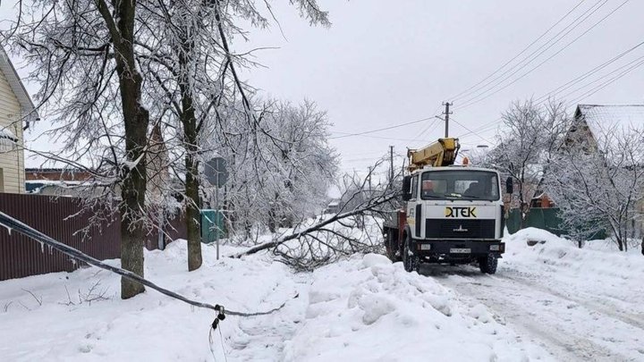 У Києві та області застосовували екстрені відключення світла. Де зараз діють графіки