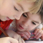 У Києві відновлюють навчання: коли діти підуть до школи