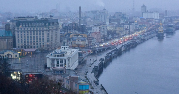 
 Київ без світла і&nbsp;тепла: Свириденко сказала, коли ситуація покращиться
 