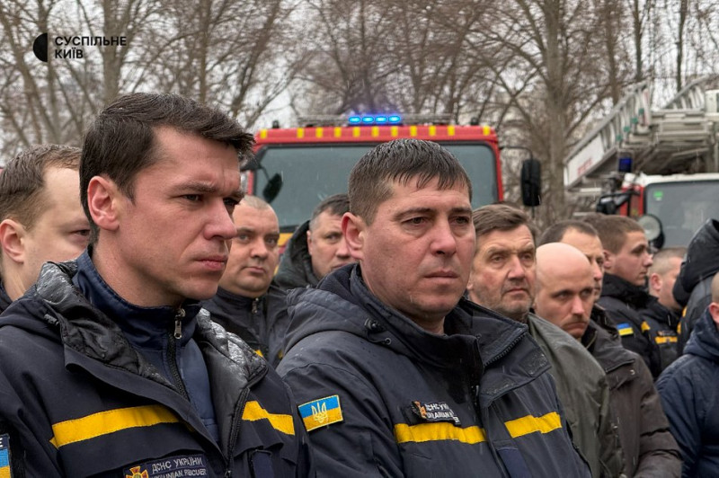 "У ДСНС йшов як на свято": у Києві попрощалися з рятувальником Олександром Зібровим