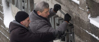 У Музеї війни в Києві демонтували радянські написи: який вигляд має заклад тепер (фото)