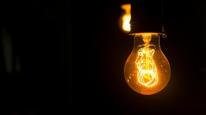 Коли вимикатимуть світло у Києві та області 9 січня: у ДТЕК оприлюднили графіки