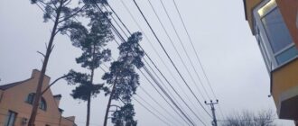 Екстрені відключення і графіки: як вимикають світло у Києві та області