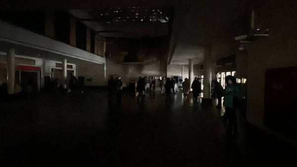 
 Блекаут в&nbsp;Києві: що&nbsp;відбувалося під час повної зупинки метро (фото, відео)
 