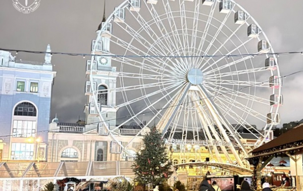 Суд постановив закрити Колесо огляду на Подолі