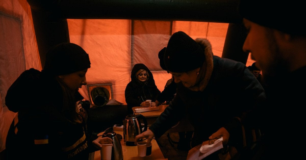 
 Дві кофти та черга за гарячою їжею: будні киян, які опинилися в епіцентрі російського холодомору
 