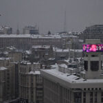 Шмигаль "мобілізує" енергетиків: у Київ прибули додаткові бригади