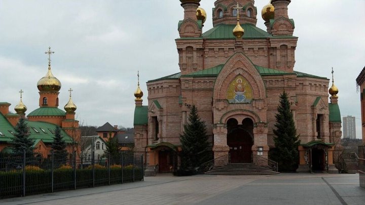 Діяльність підпільної школи при монастирі УПЦ МП у Києві: у прокуратурі розповіли подробиці розслідування
