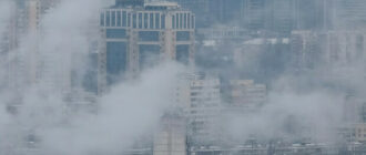 Літня жінка нібито померла на Подолі від холоду в квартирі, що не опалюється