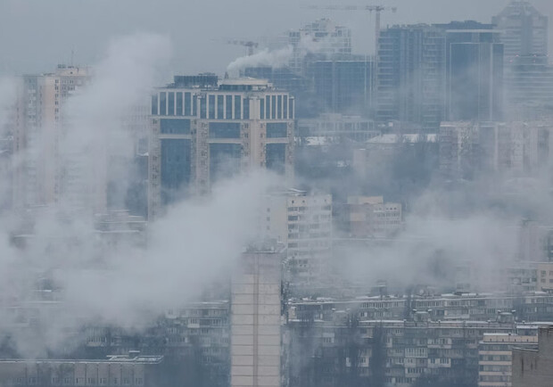 Літня жінка нібито померла від холоду в квартирі, що не опалюється, на Подолі. 