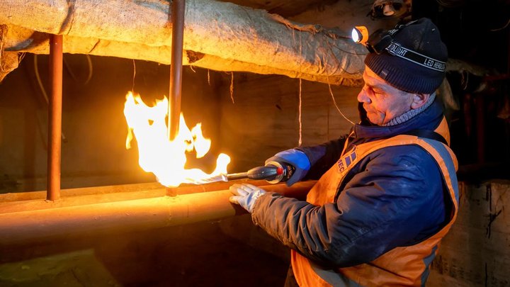 Кличко: ще 125 київських будинків за добу — з теплом