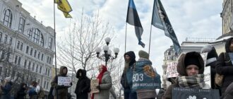 "Не перестанемо приходити, поки всі не повернуться": у Києві вийшли на акцію підтримки військовополонених