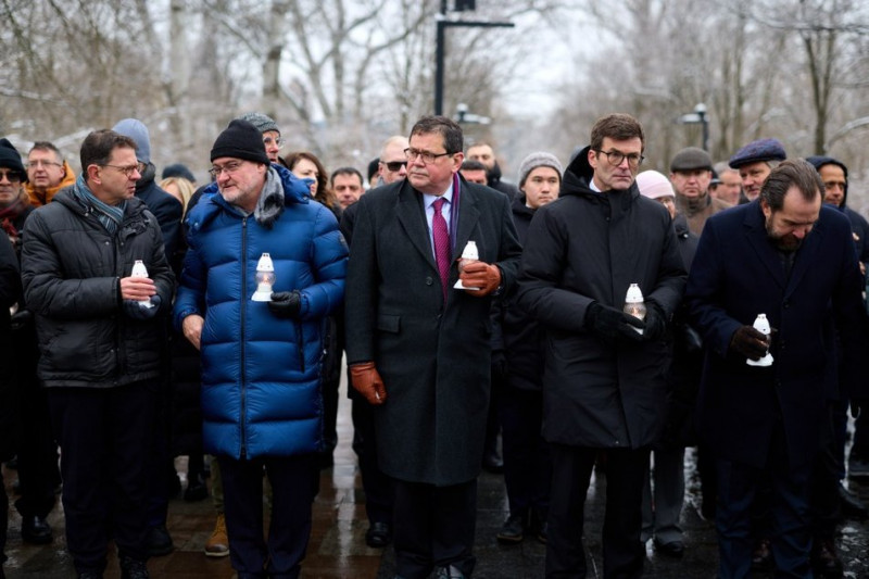 Президент Зеленський вшанував жертв Голокосту у Бабиному Яру