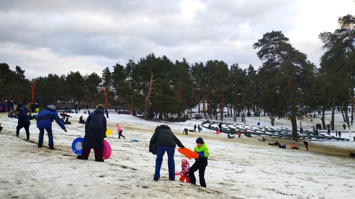 У Києві та області синоптики прогнозують погіршення погоди: вантажівкам на під'їзді до Києва можуть обмежувати рух