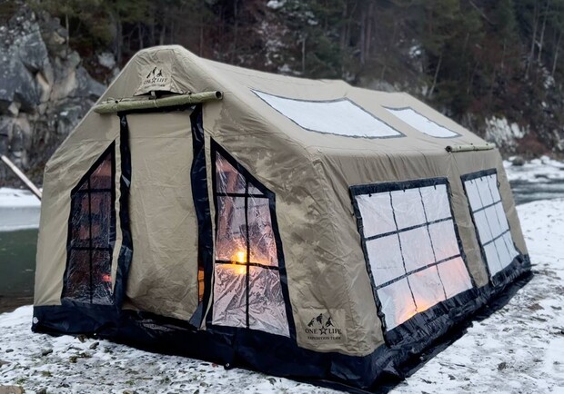 У Києві на ВДНГ безкоштовно працюватиме мобільна баня для обігріву людей під час блекаутів -