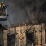 Масштабна пожежа у Києві: що відомо на цей момент (фото, відео)